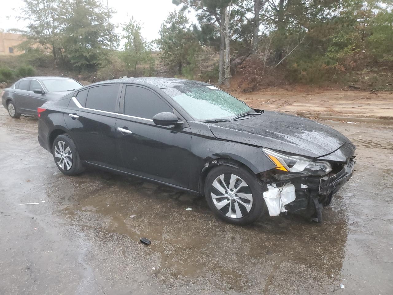 2020 Nissan Altima - Image 4