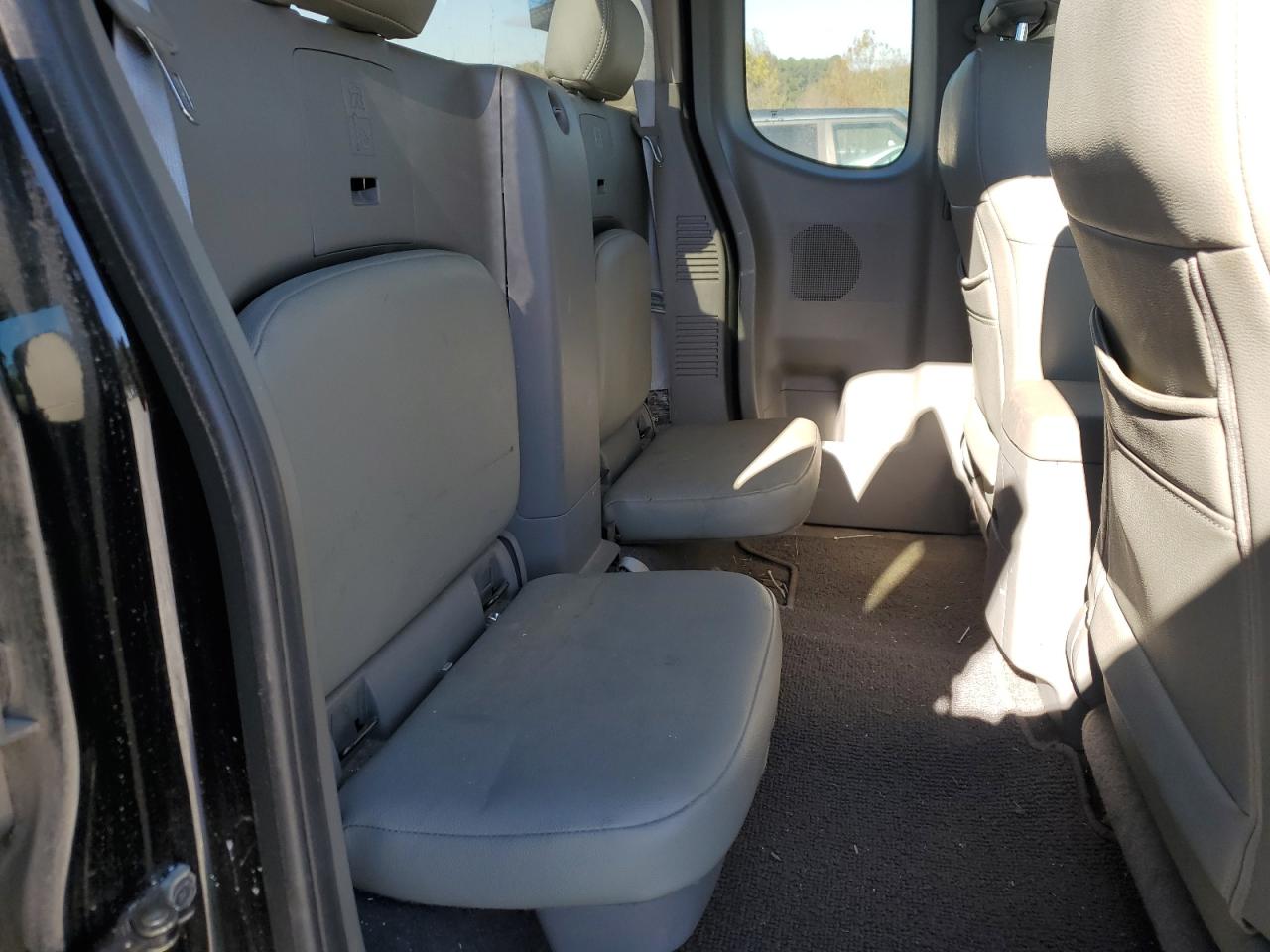 2020 Nissan Navara (Frontier) - Image 10