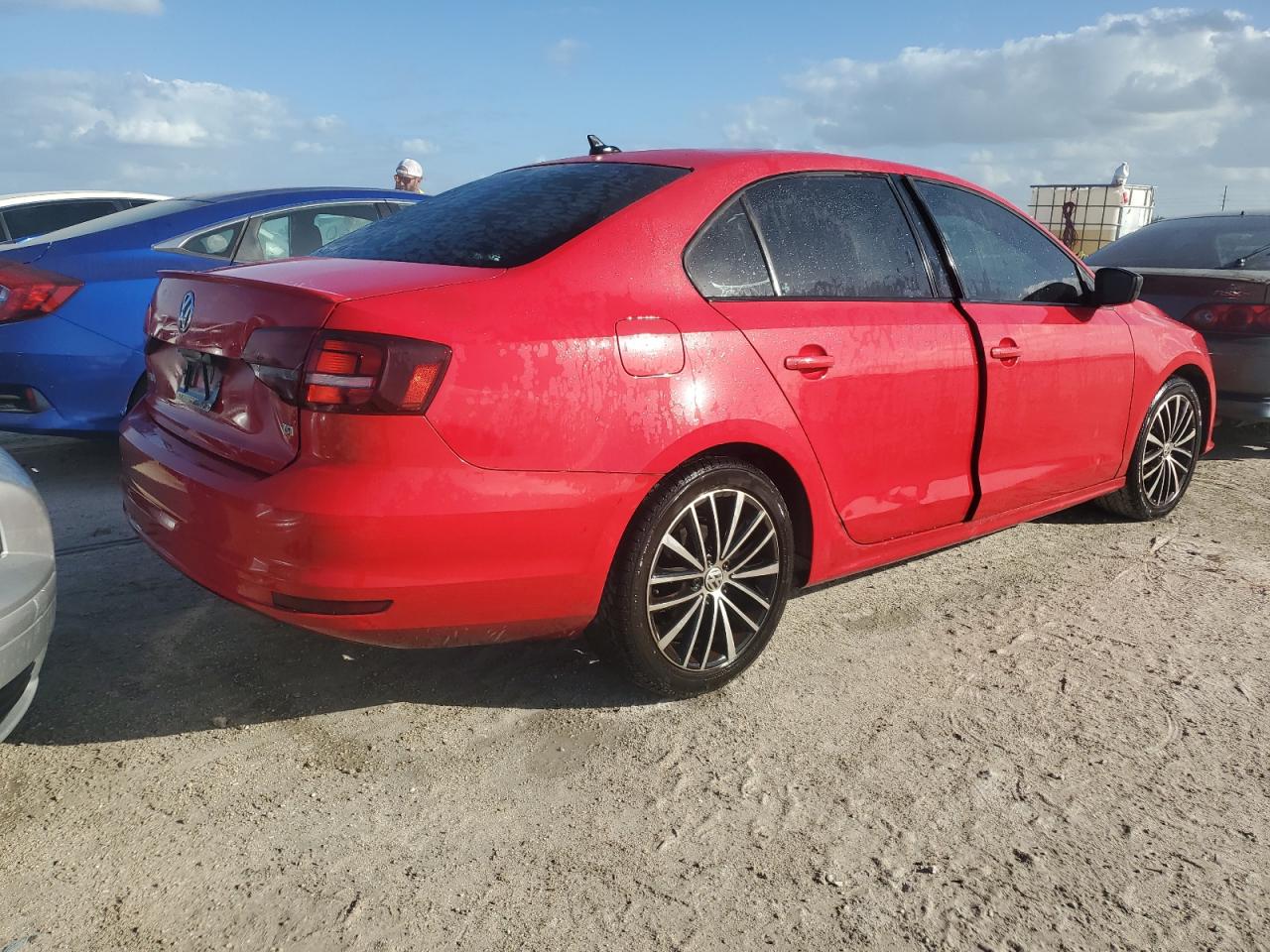 2016 Volkswagen Jetta - Image 3