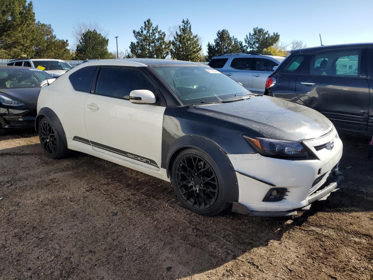 VIN JTKJF5C74D3059655 2013 TOYOTA SCION no.4