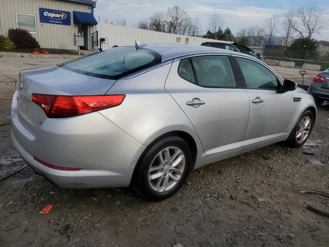 VIN 5XXGM4A77DG211755 2013 KIA OPTIMA no.3