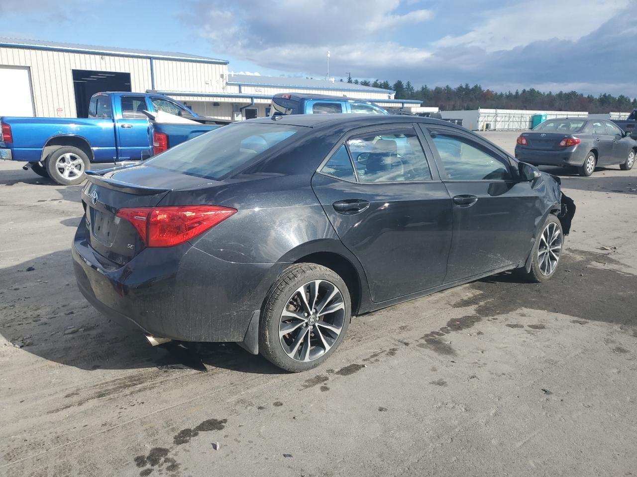 VIN 2T1BURHE7HC819476 2017 TOYOTA COROLLA no.3