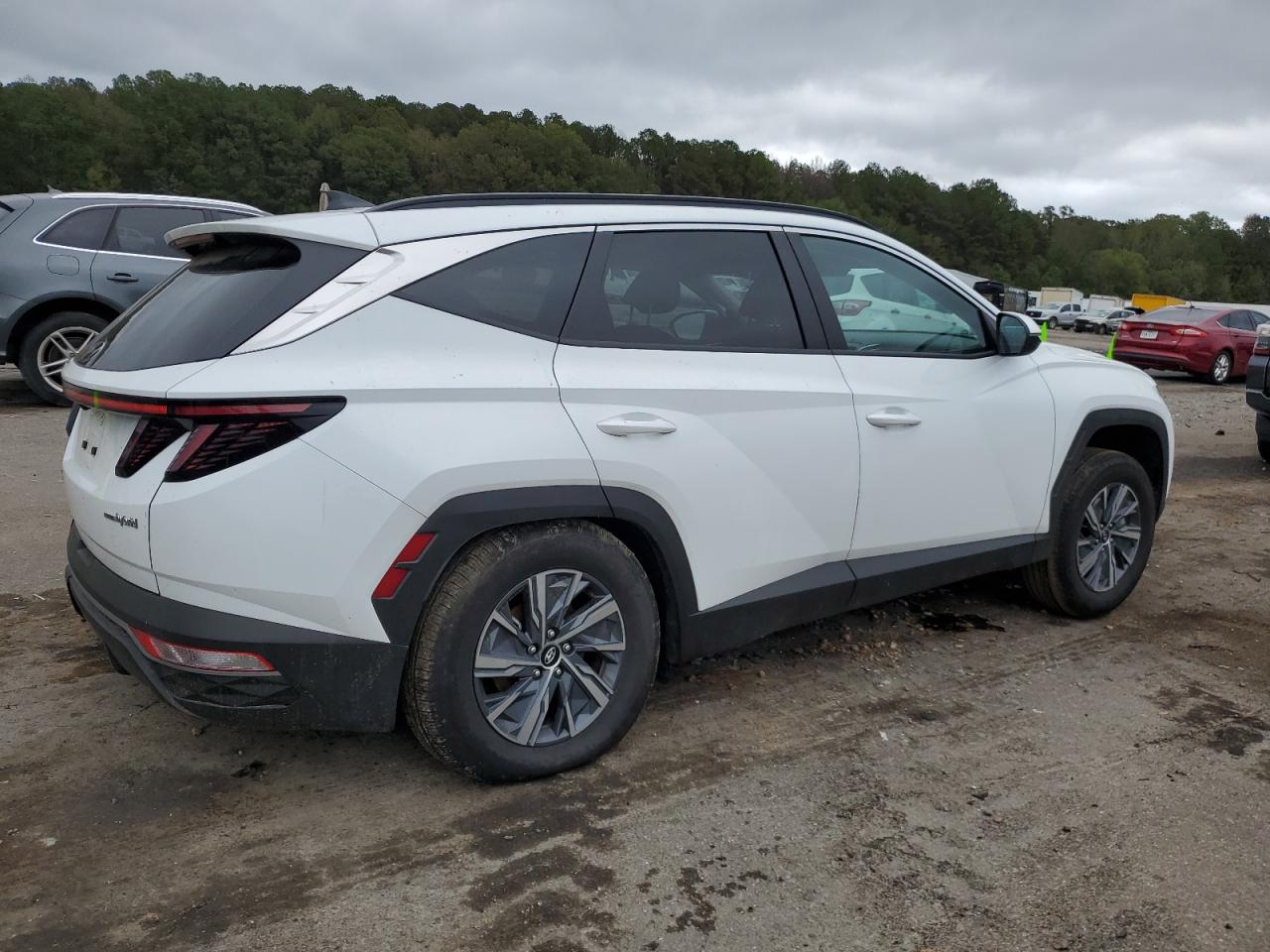 2023 Hyundai Tucson - Image 3