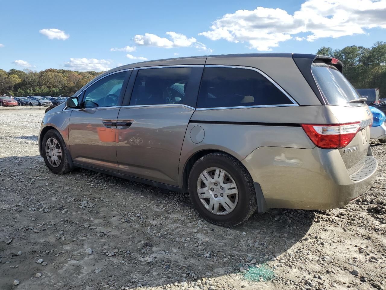 2012 Honda Odyssey - Image 2