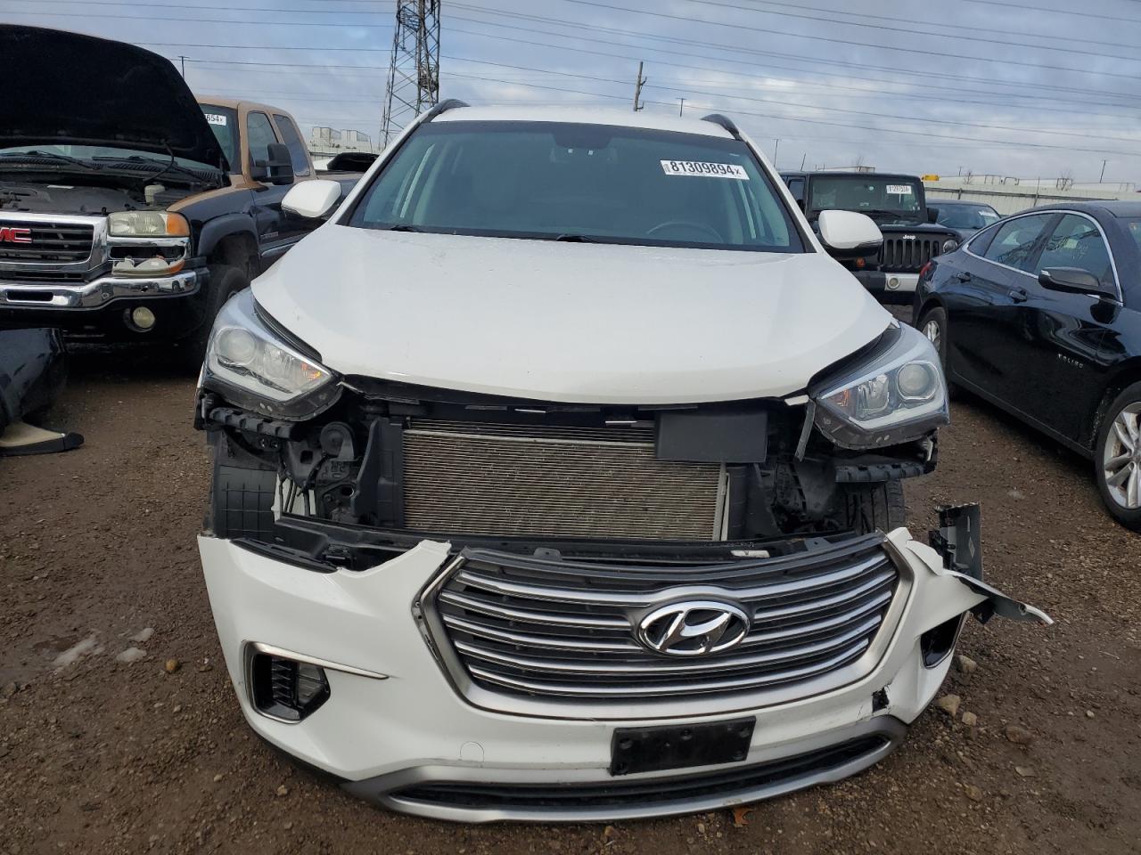 2018 Hyundai Santa Fe - Image 5