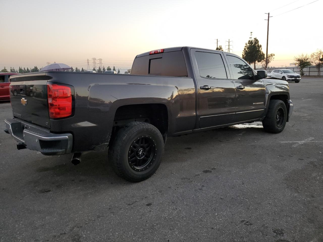 2015 Chevrolet Silverado - Image 3