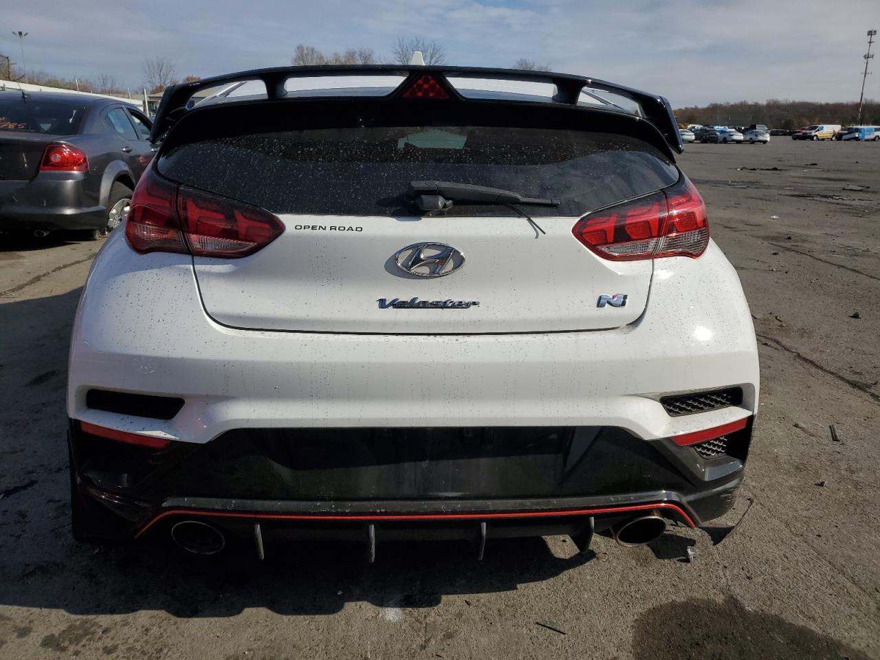 2021 Hyundai Veloster N VIN: KMHT36AH1MU010137 Lot: 81410684