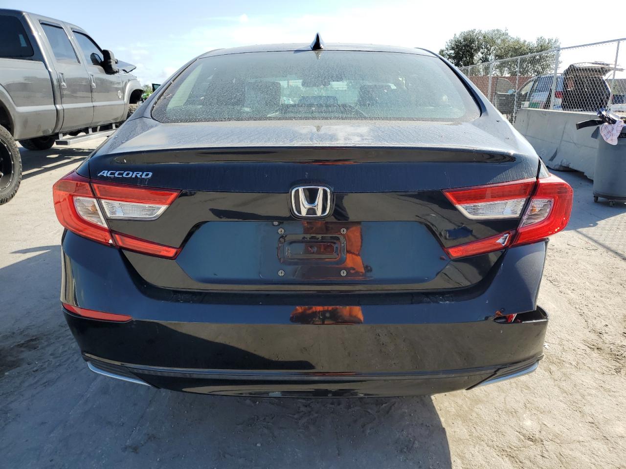 2018 Honda Accord Lx VIN: 1HGCV1F17JA008842 Lot: 80504314