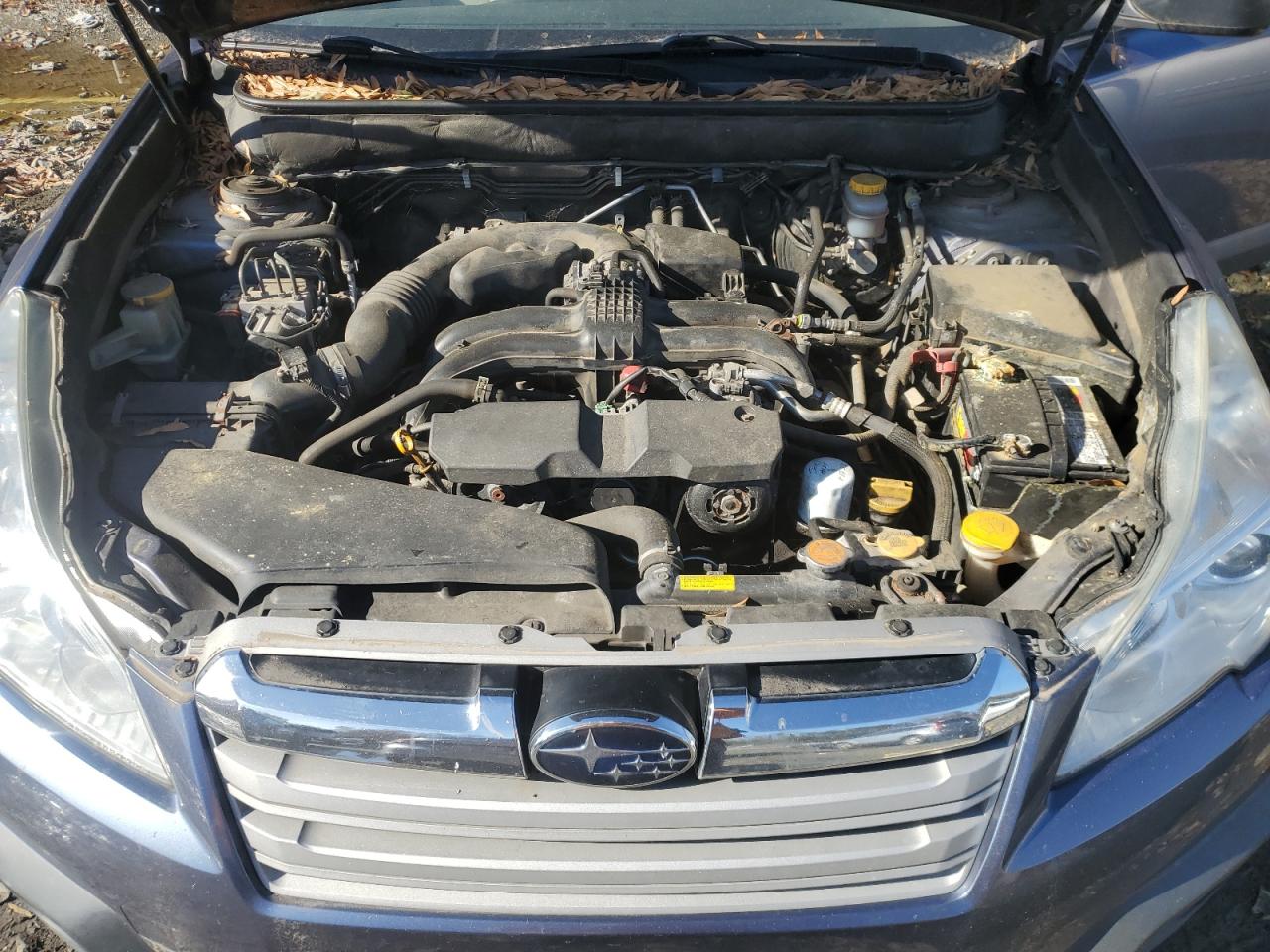 2014 Subaru Outback - Image 12