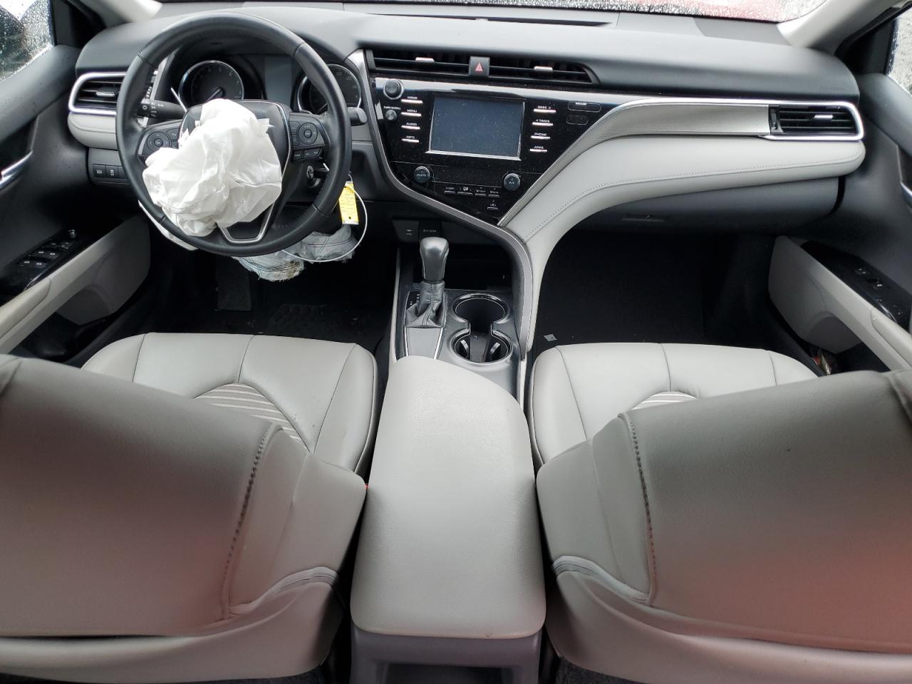 2018 Toyota Camry - Image 8
