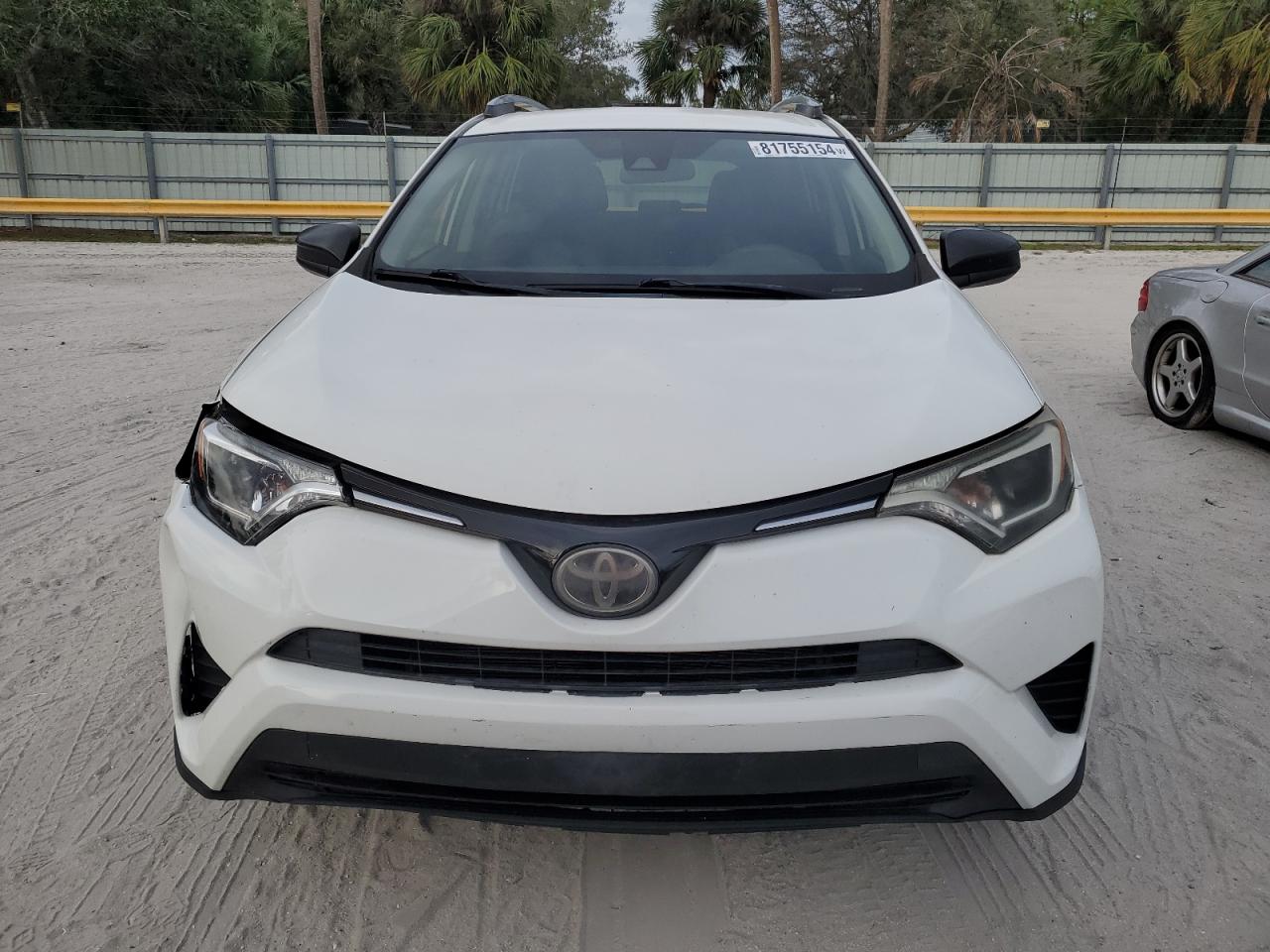 VIN JTMZFREV7HJ148988 2017 TOYOTA RAV4 no.5