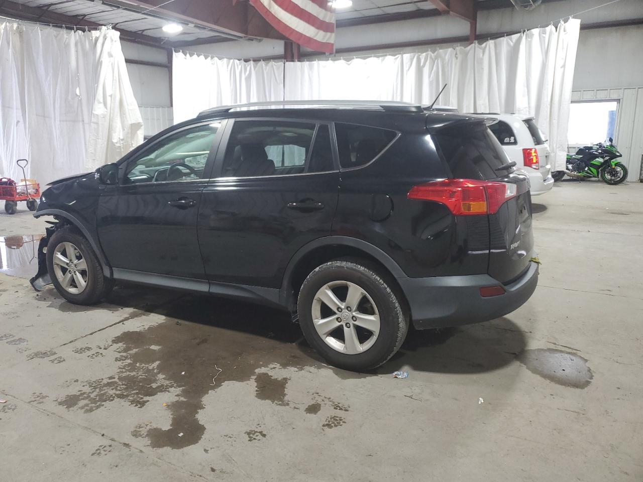 2013 Toyota RAV 4 - Image 2