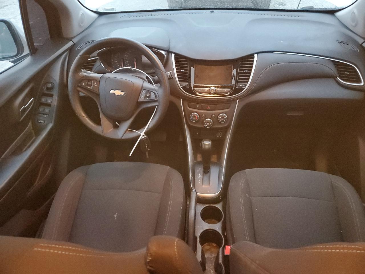 2022 Chevrolet Trax - Image 8