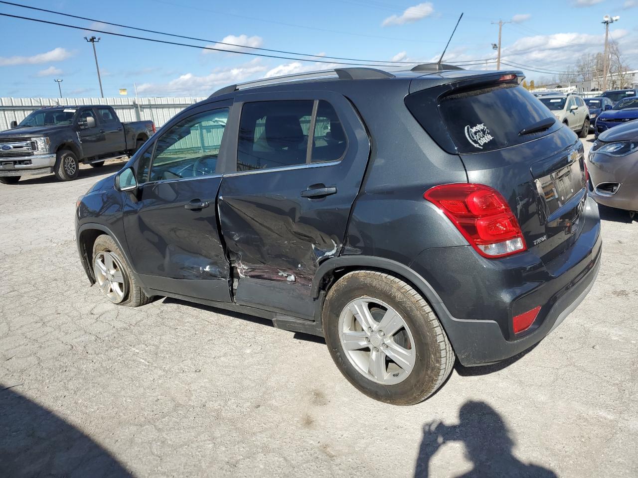 2017 Chevrolet Trax - Image 2