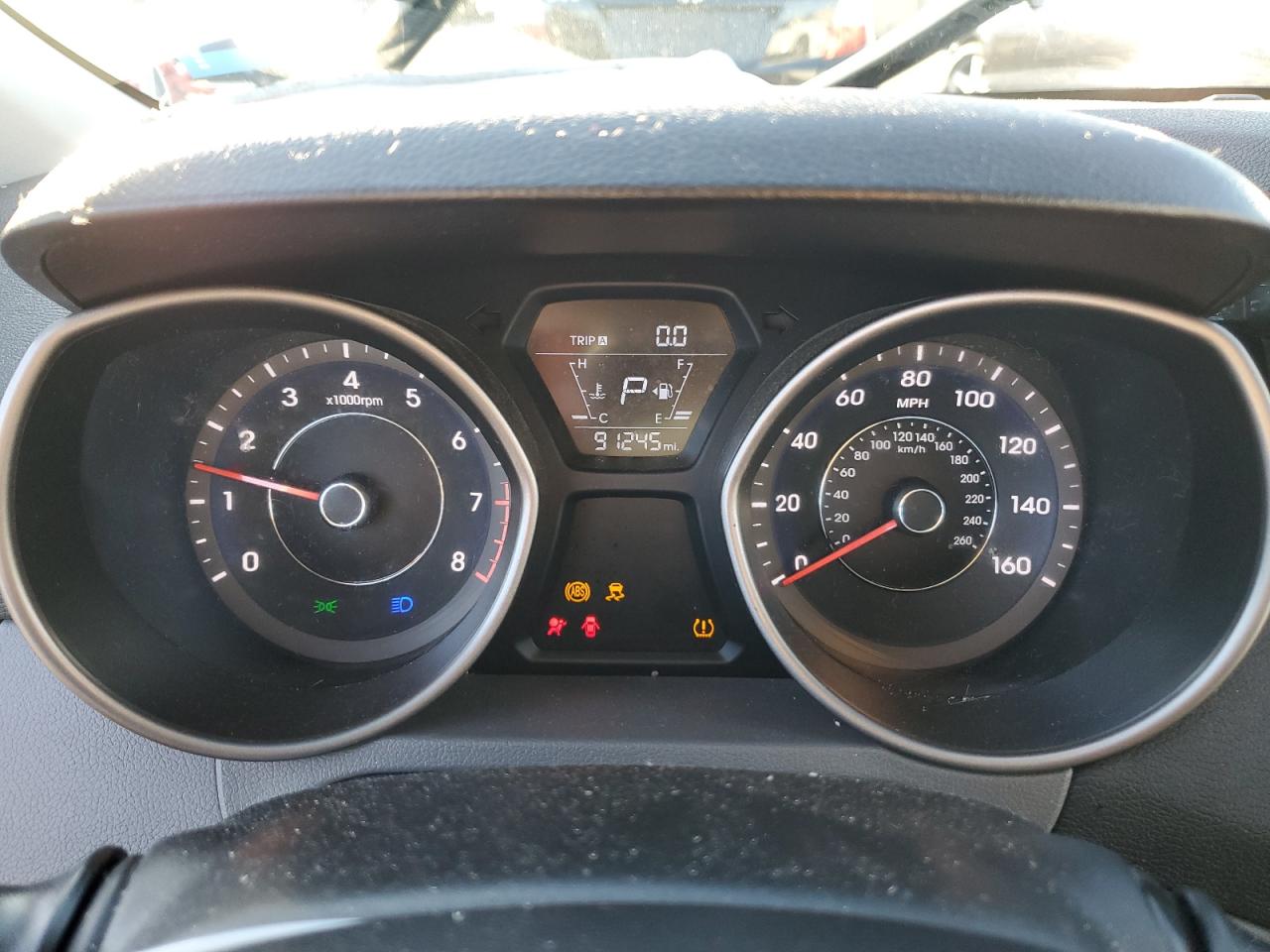 2016 Hyundai Elantra - Image 9