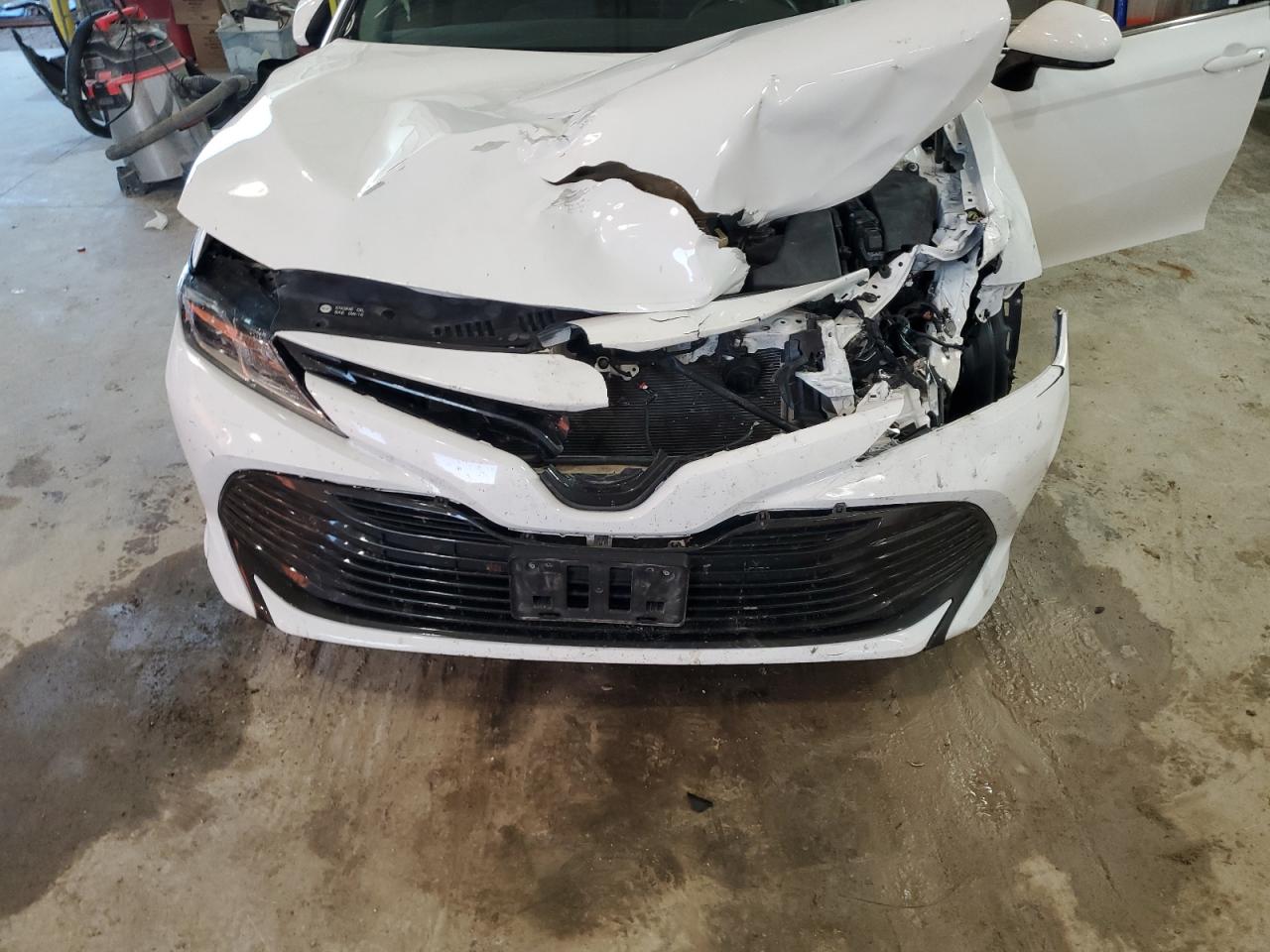 2019 Toyota Camry - Image 12