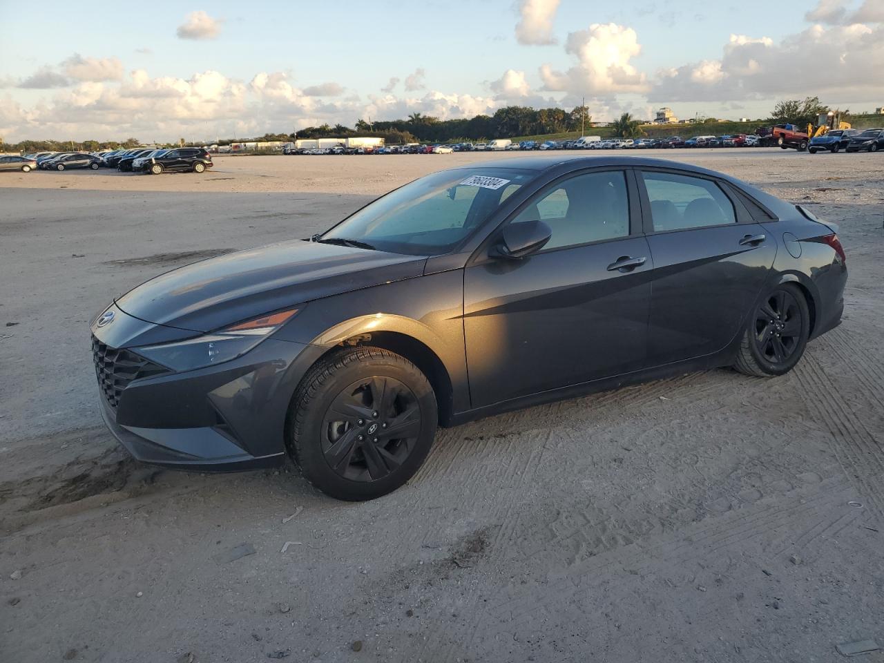 2021 Hyundai Elantra - Image 1