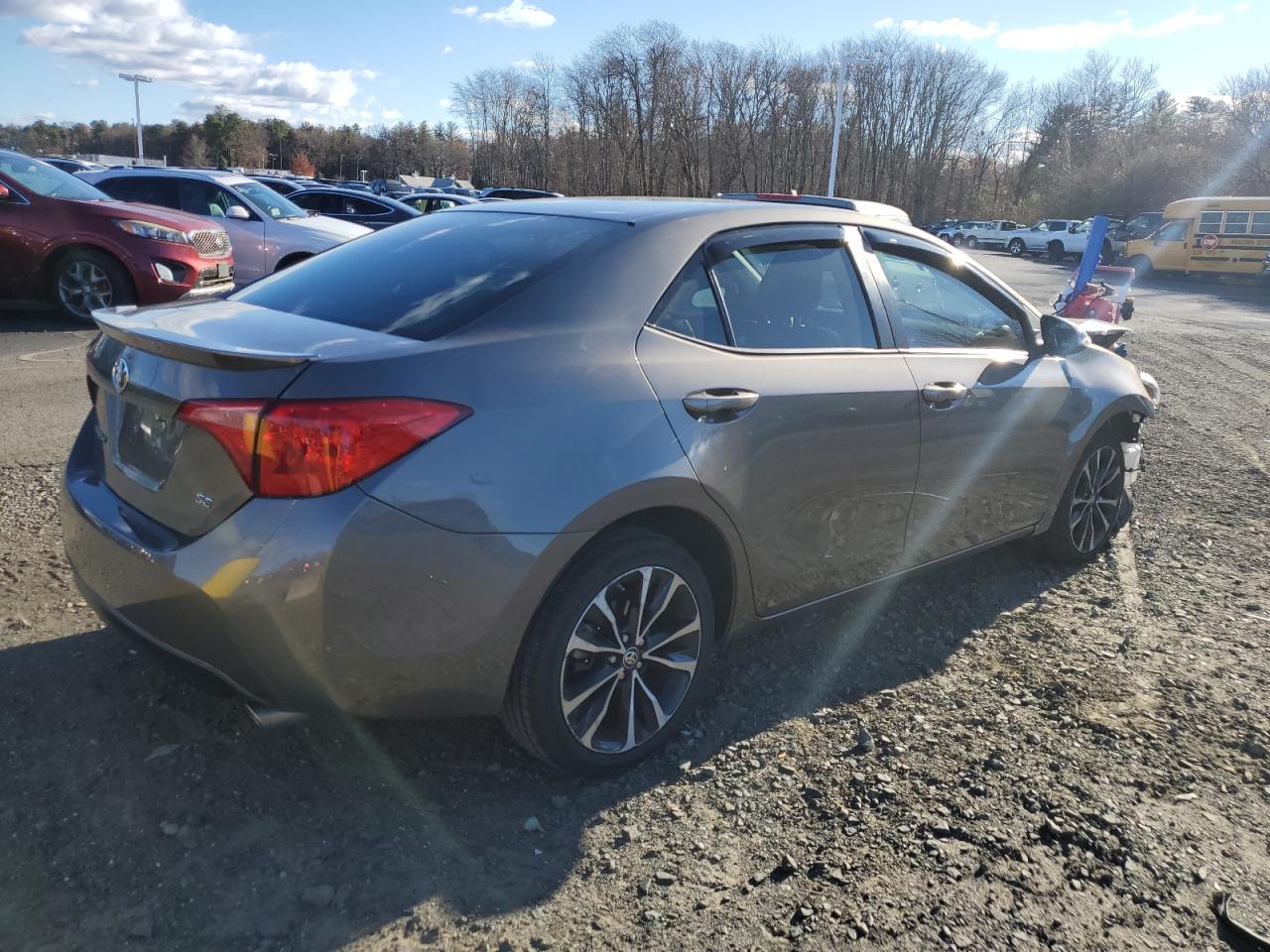 VIN 2T1BURHE6HC958689 2017 TOYOTA COROLLA no.3