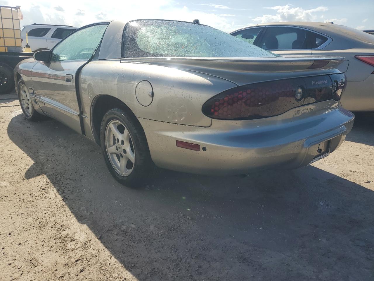 2002 Pontiac Firebird - Image 2