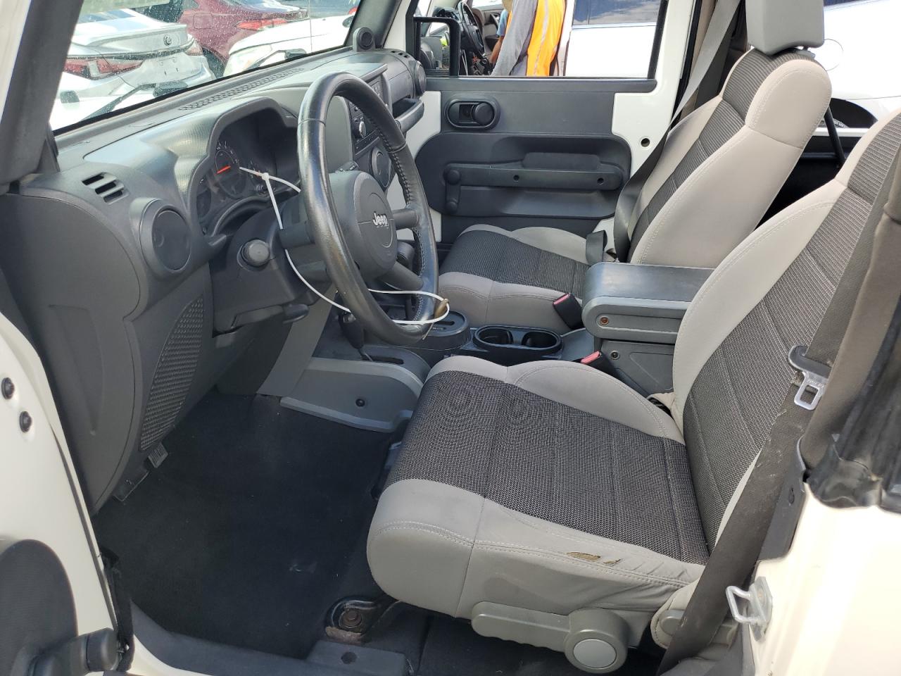 2007 Jeep Wrangler - Image 7