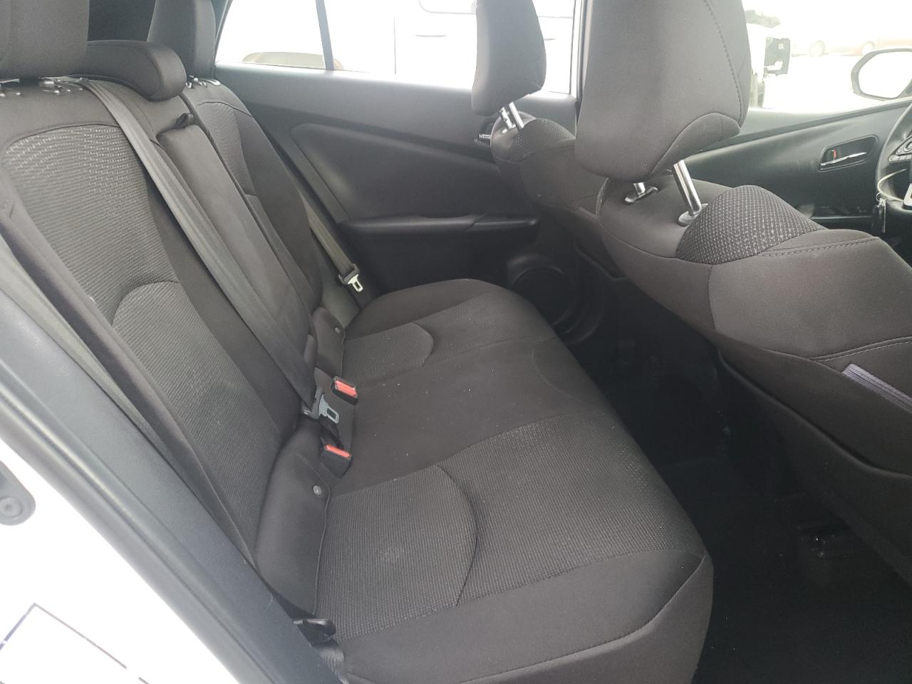 2020 Toyota Prius - Image 10
