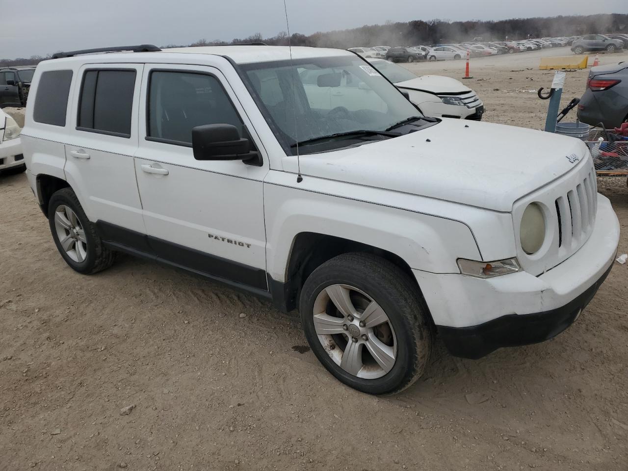 2012 Jeep Liberty (Patriot) - Image 4