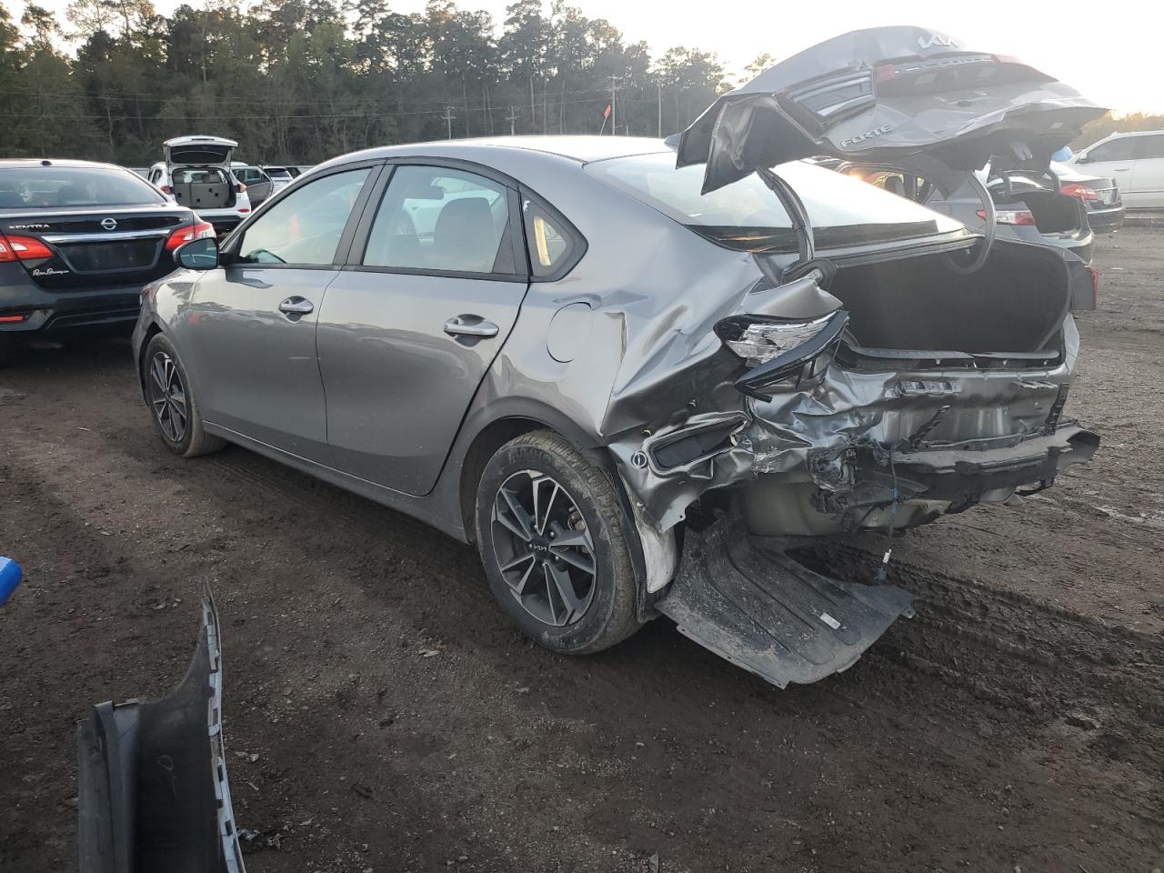 2023 Kia Forte - Image 2