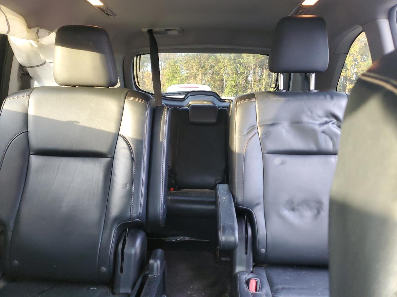 2015 Toyota Highlander - Image 10