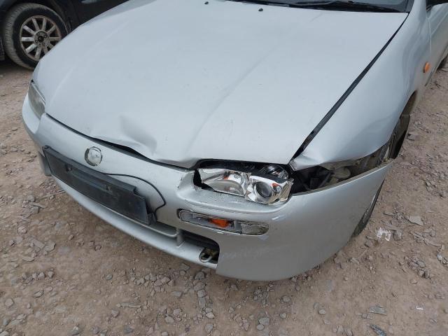 1998 MAZDA 323 GXI