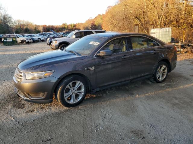 2015 Ford Taurus Se