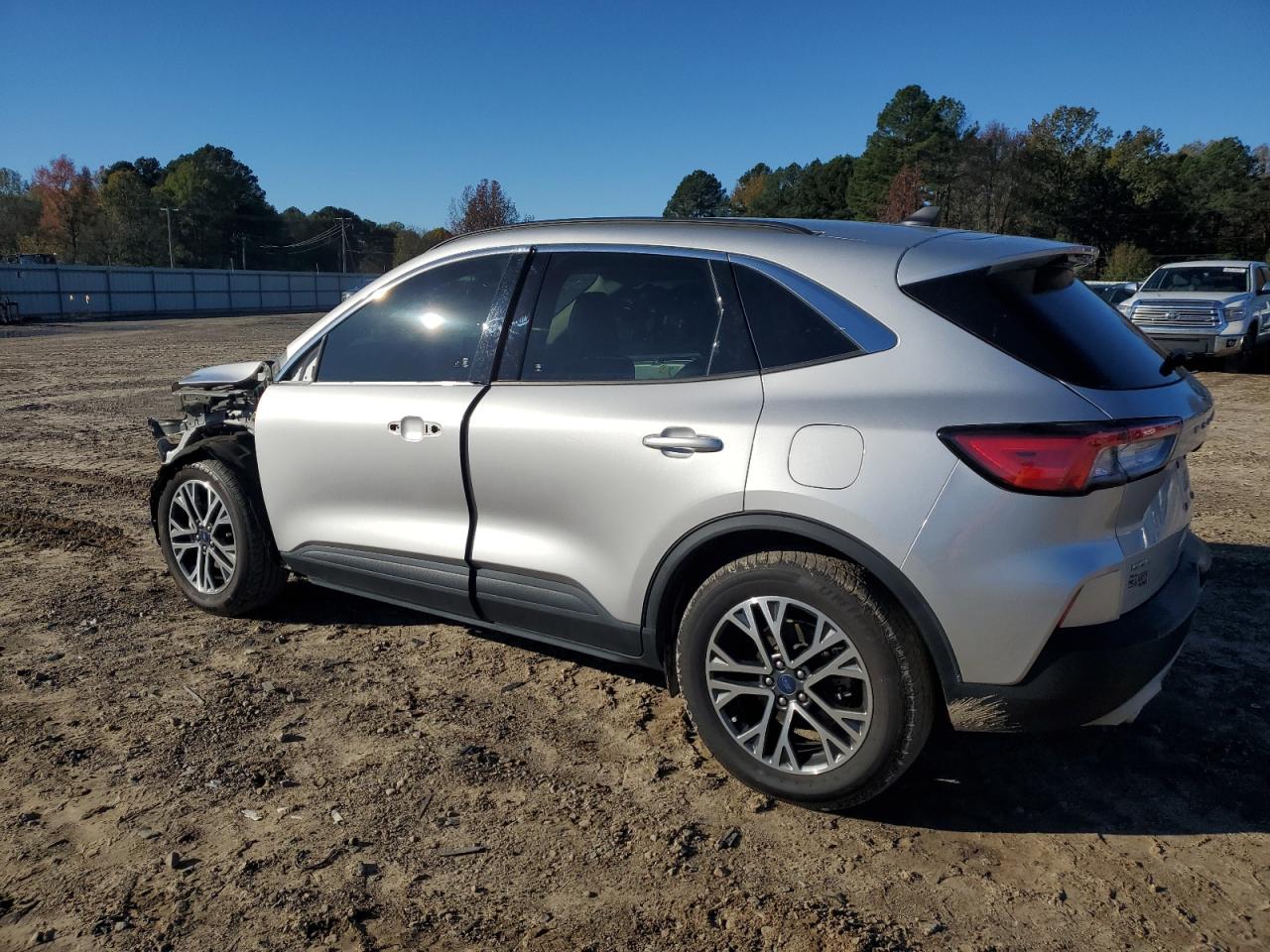 2020 Ford Escape - Image 2