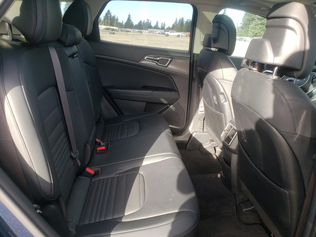 2023 Kia Sportage - Image 11
