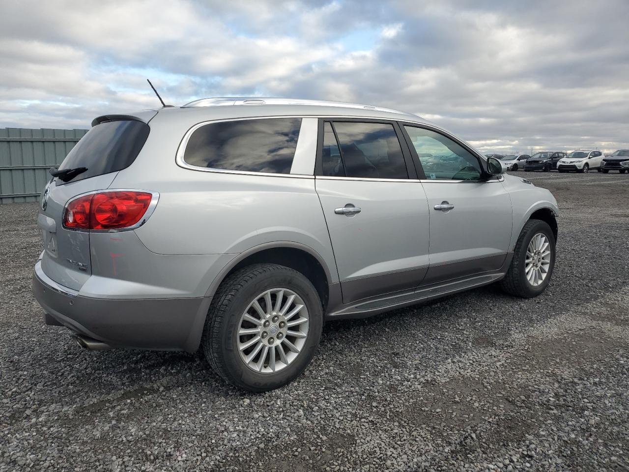 2011 Buick Enclave - Image 3