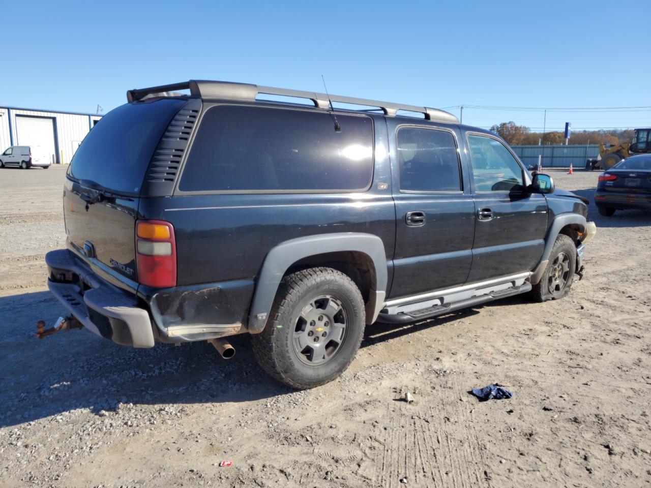 2001 Chevrolet Suburban - Image 3