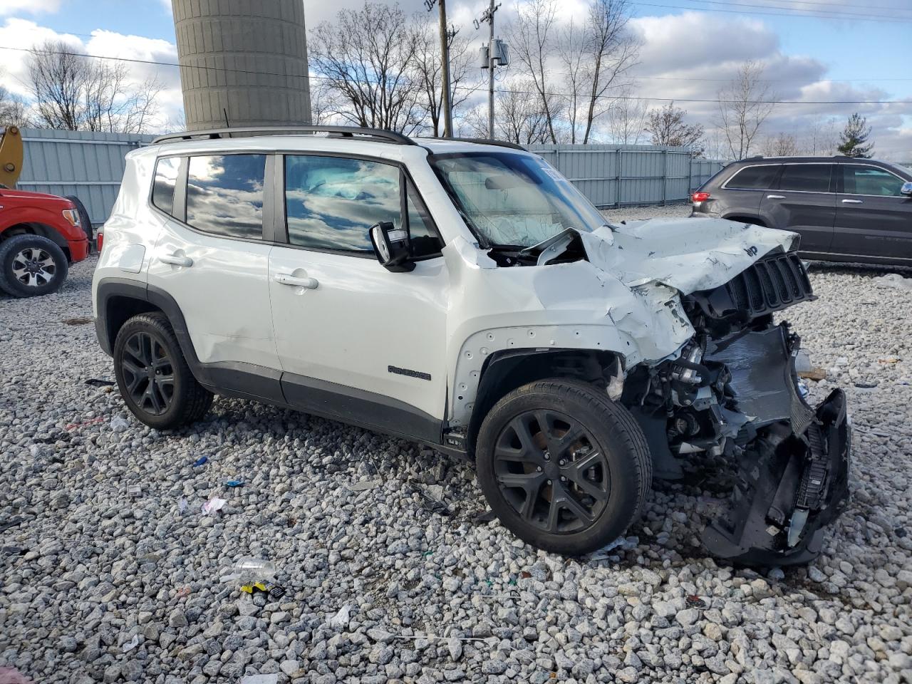 VIN ZACNJDE14PPP18907 2023 JEEP RENEGADE A no.4