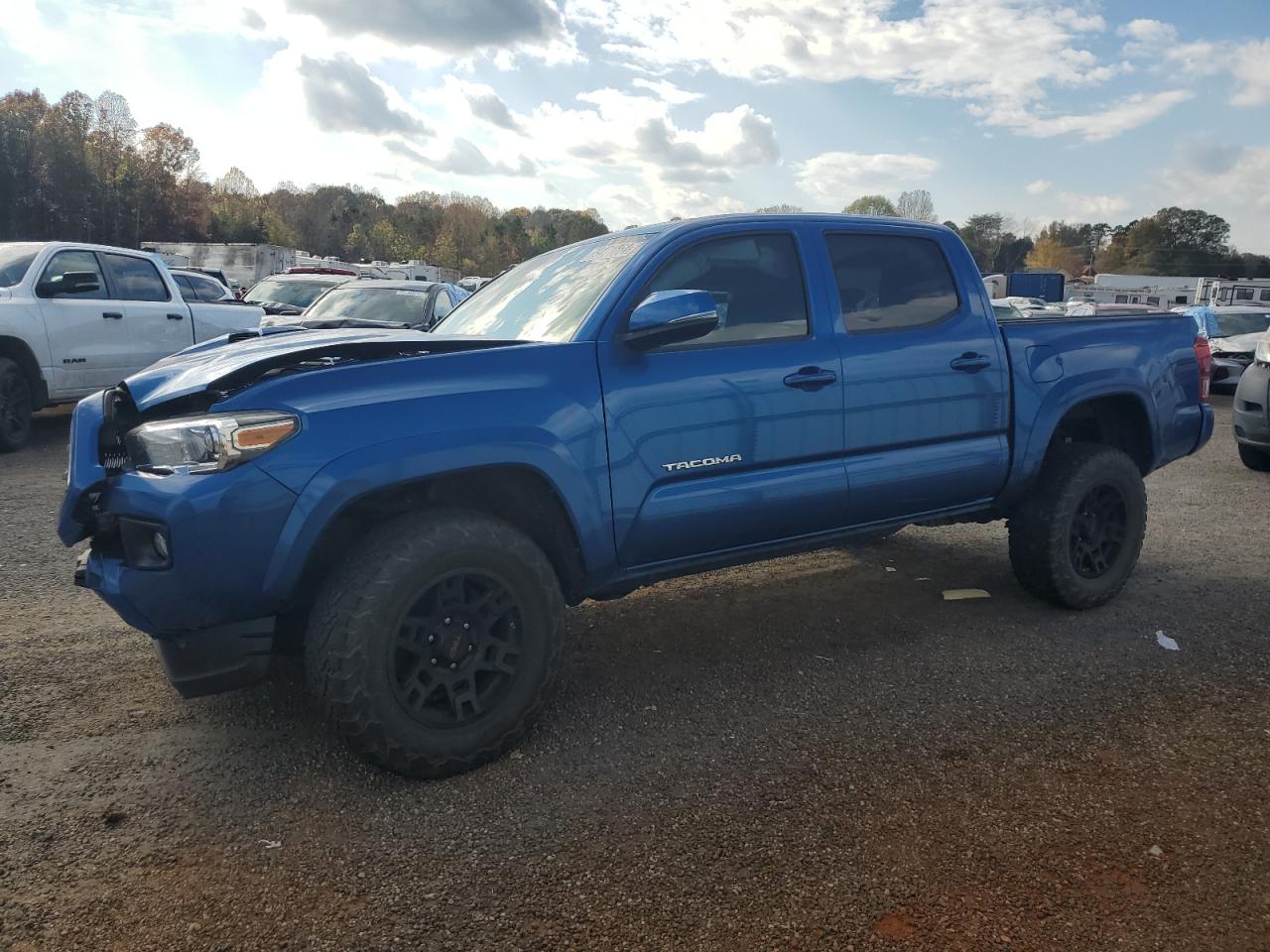 VIN 5TFCZ5AN4HX084160 2017 TOYOTA TACOMA no.1