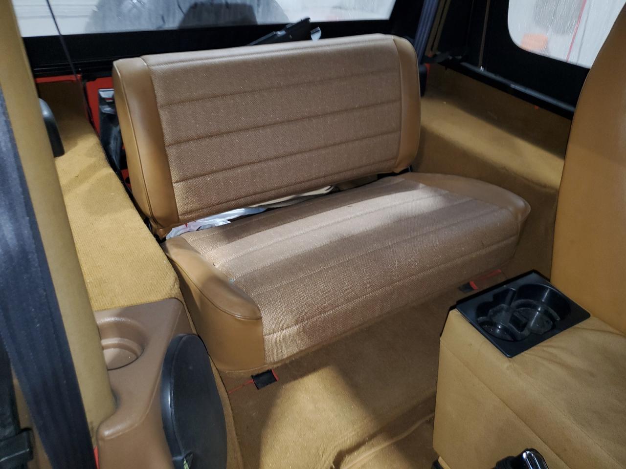 1995 Jeep Wrangler - Image 10