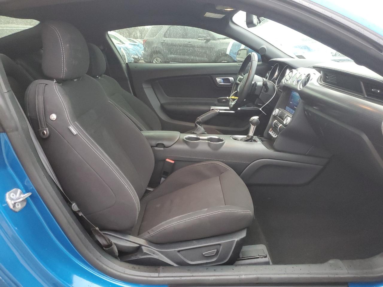 2020 Ford Mustang - Image 10