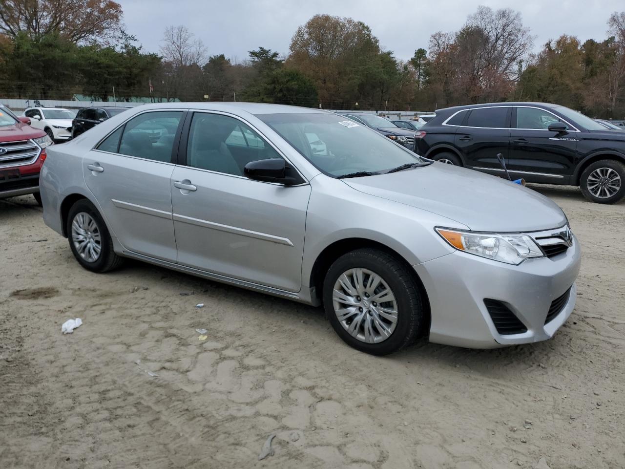 2014 Toyota Camry - Image 4