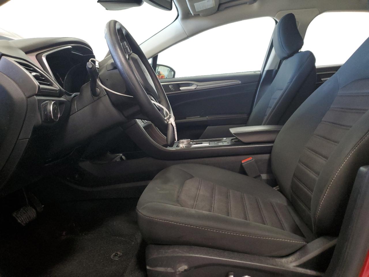 2020 Ford Fusion - Image 7