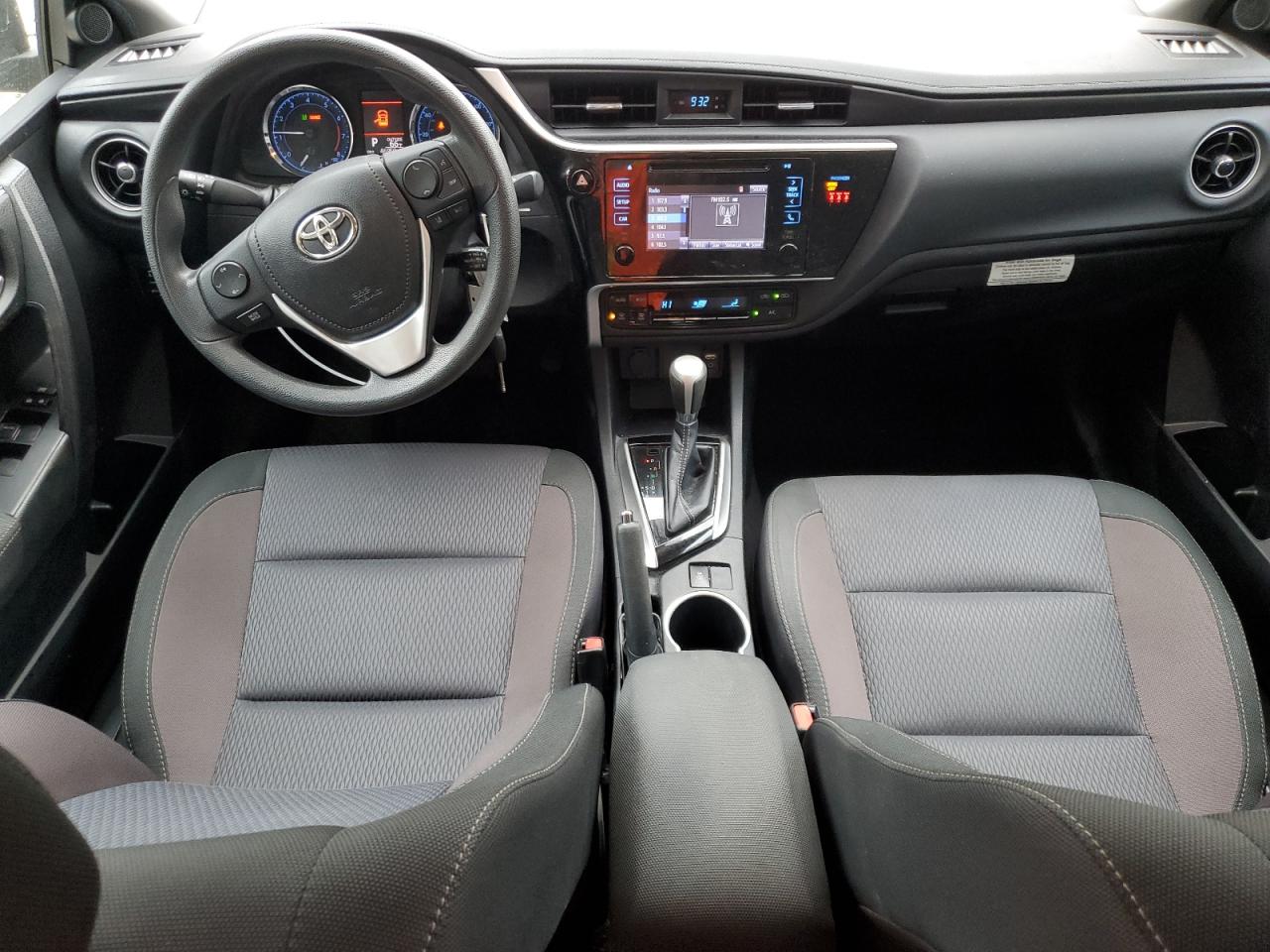 2018 Toyota Corolla - Image 8