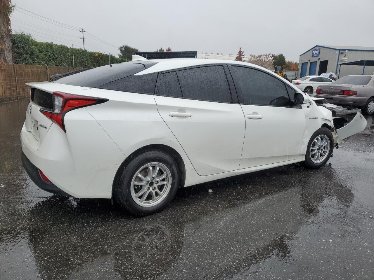 VIN JTDL9RFU2K3008670 2019 TOYOTA PRIUS no.3