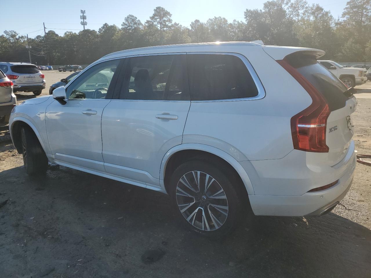 2021 Volvo XC90 - Image 2