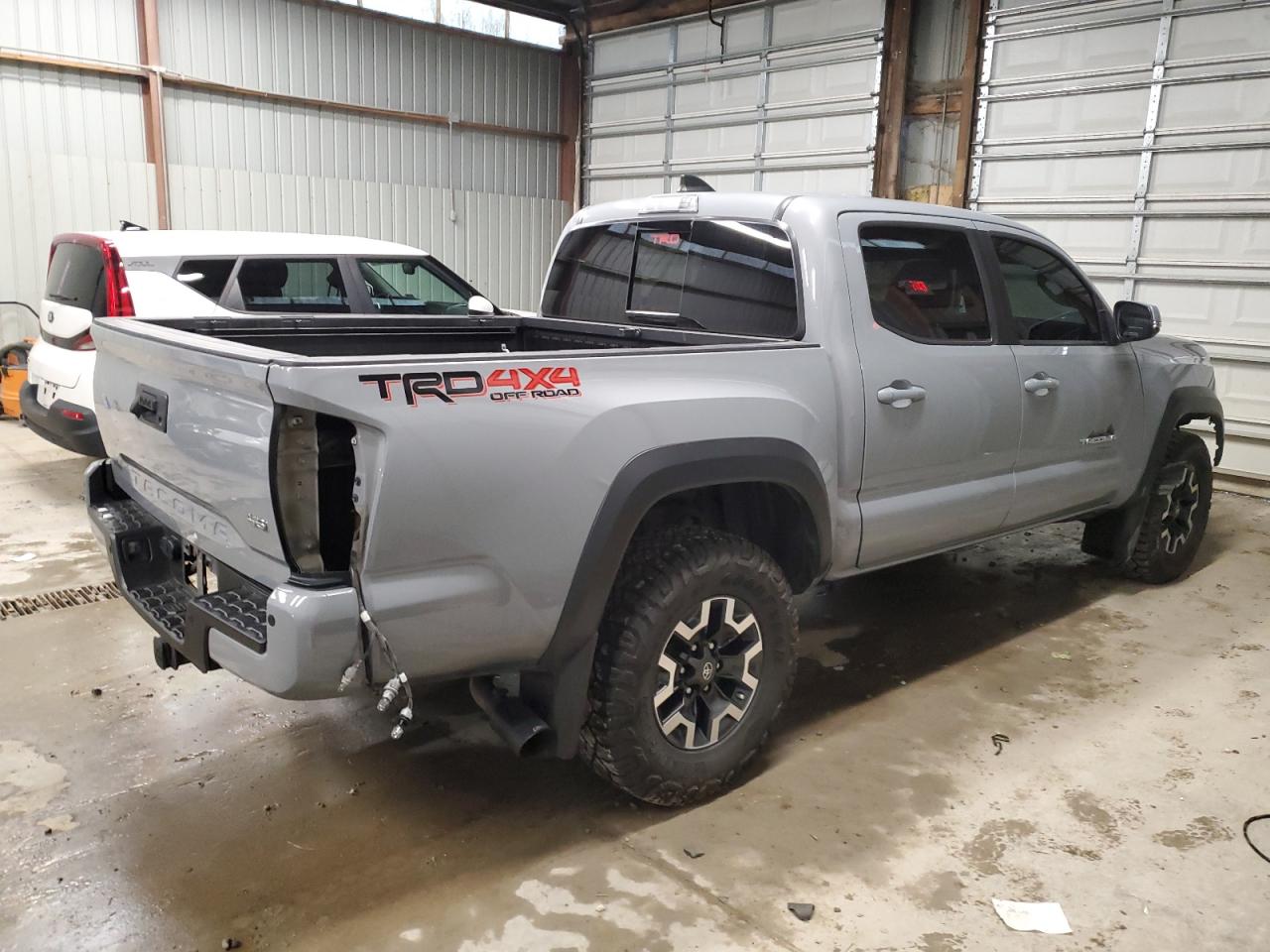 2020 Toyota Tacoma - Image 3