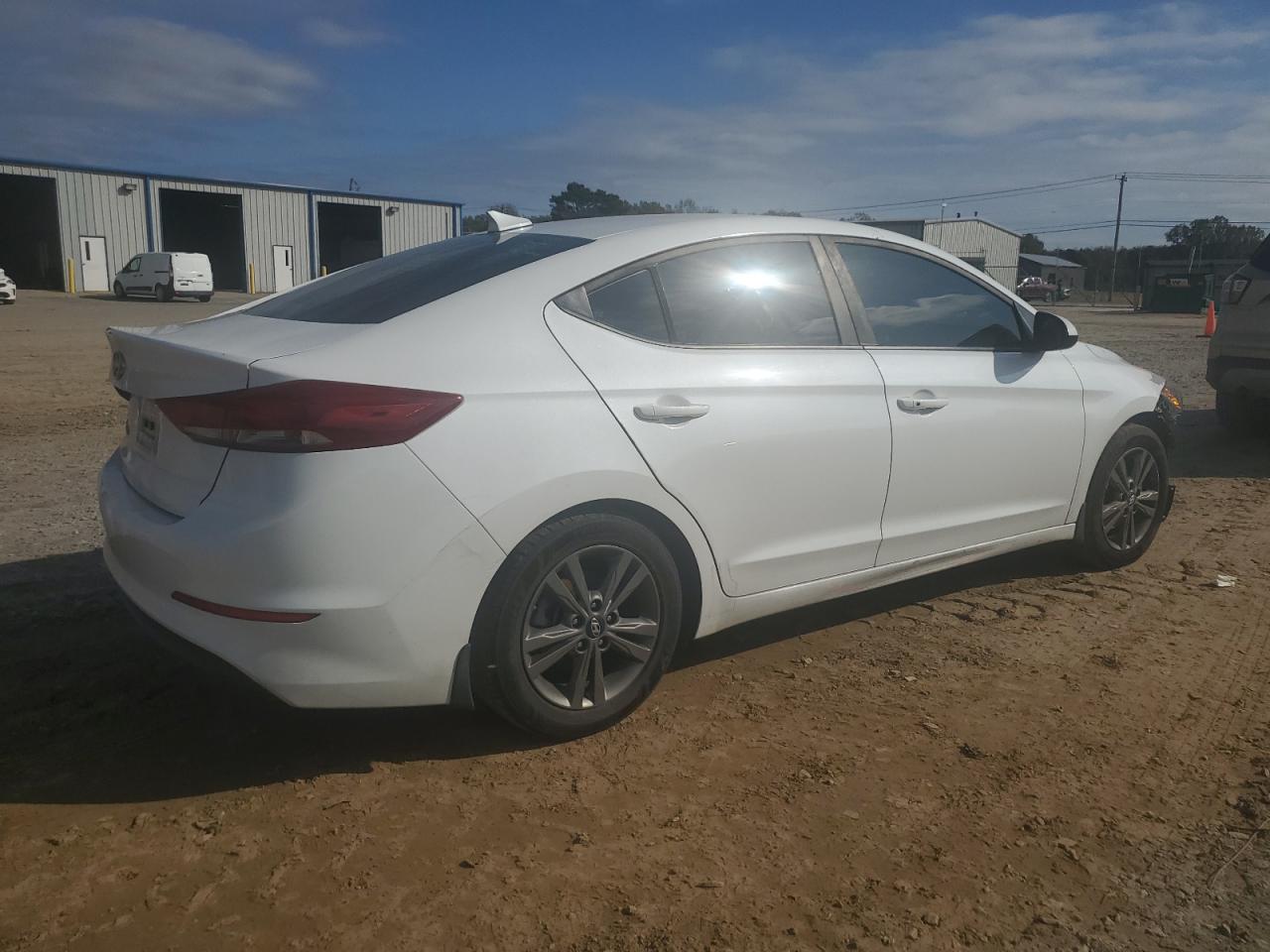 2018 Hyundai Elantra - Image 3
