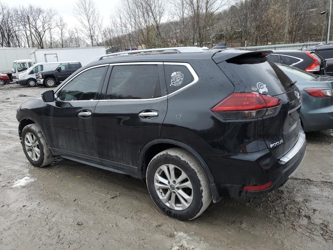2018 Nissan Rogue - Image 2