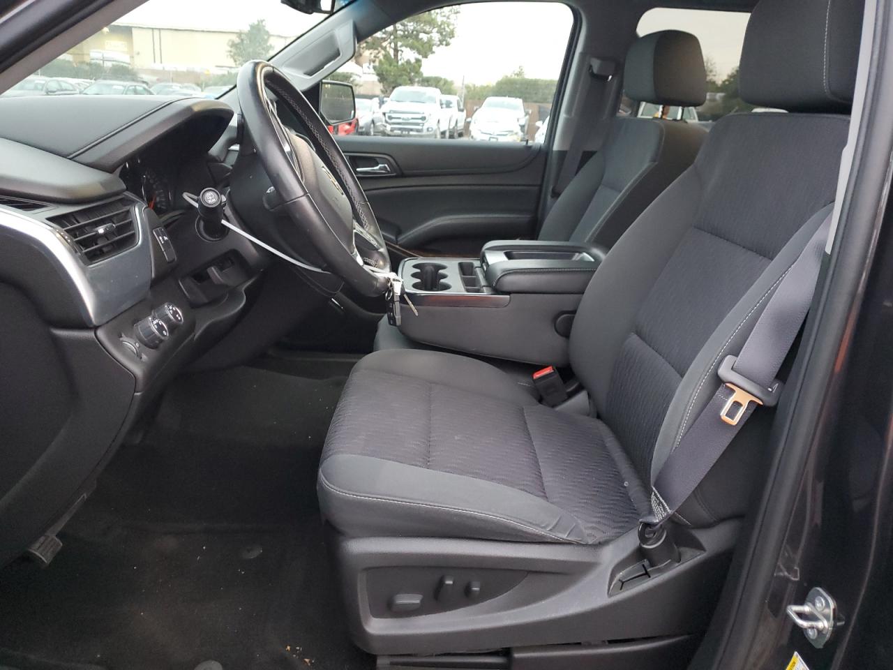 2016 Chevrolet Suburban - Image 7