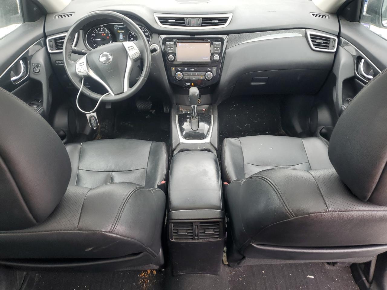 2015 Nissan Rogue - Image 8