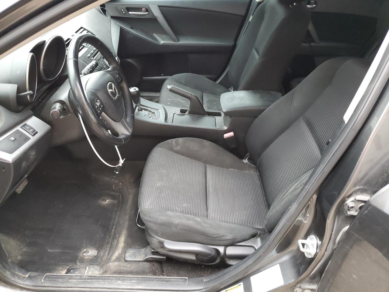 2012 Mazda 3 - Image 7