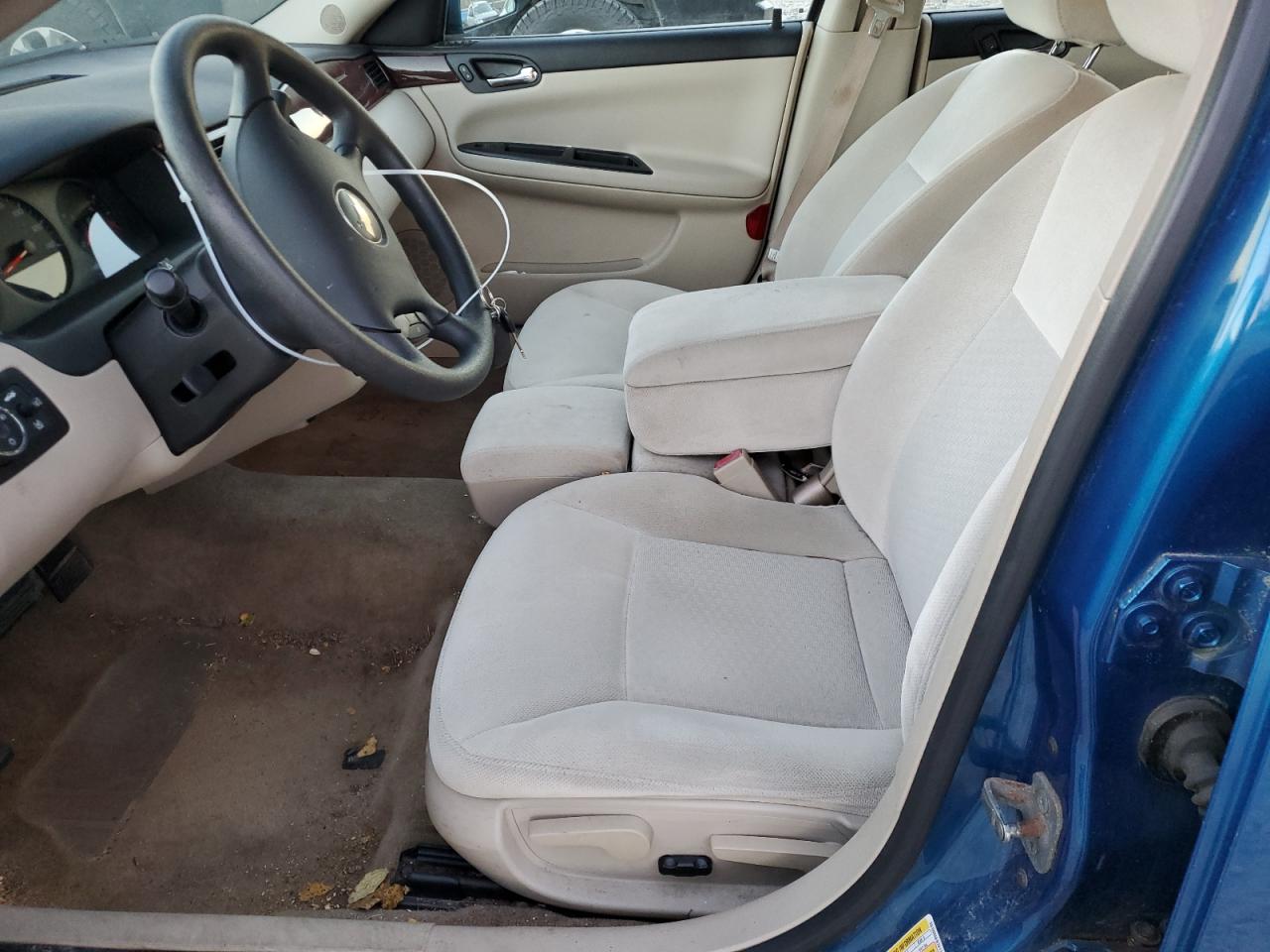 2010 Chevrolet Impala - Image 7